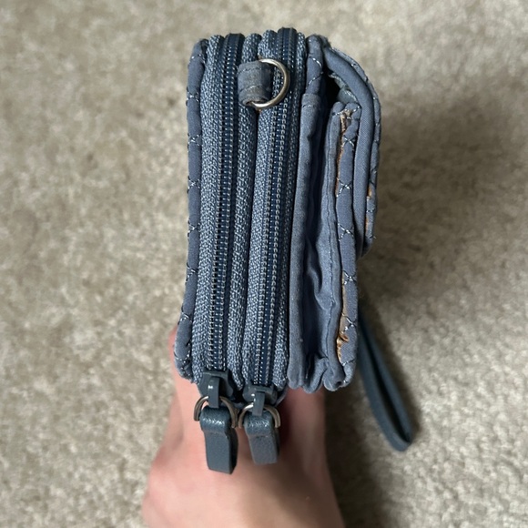 Vera Bradley Blue Gray Quilted Wristlet Accordion Wallet - Picture 6 of 7